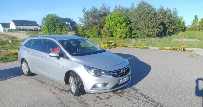 kłodawa Opel Astra cena 42000 przebieg: 180000, rok produkcji 2017 z Kłodawa